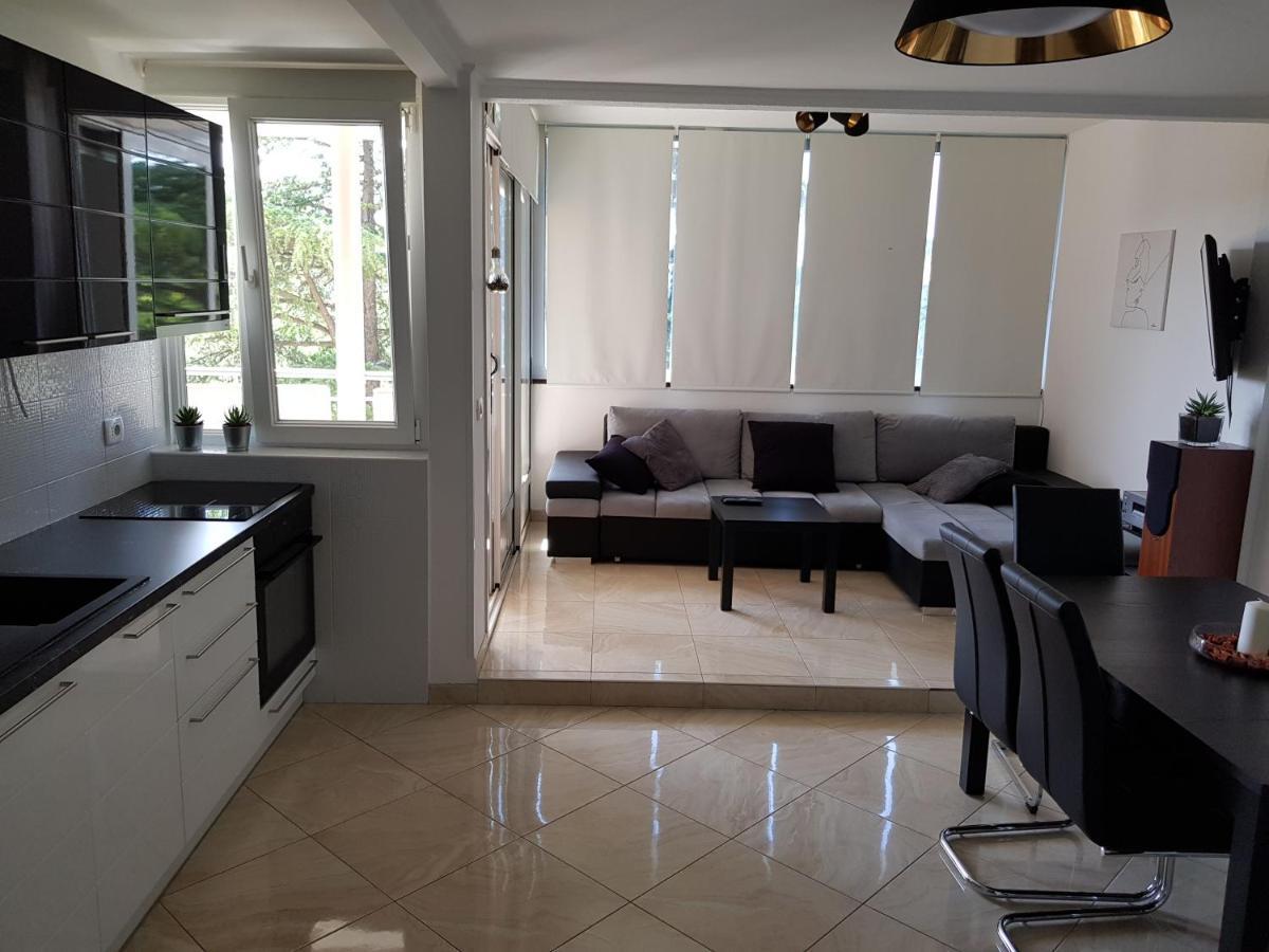 Apartment Leone Umag Exterior photo